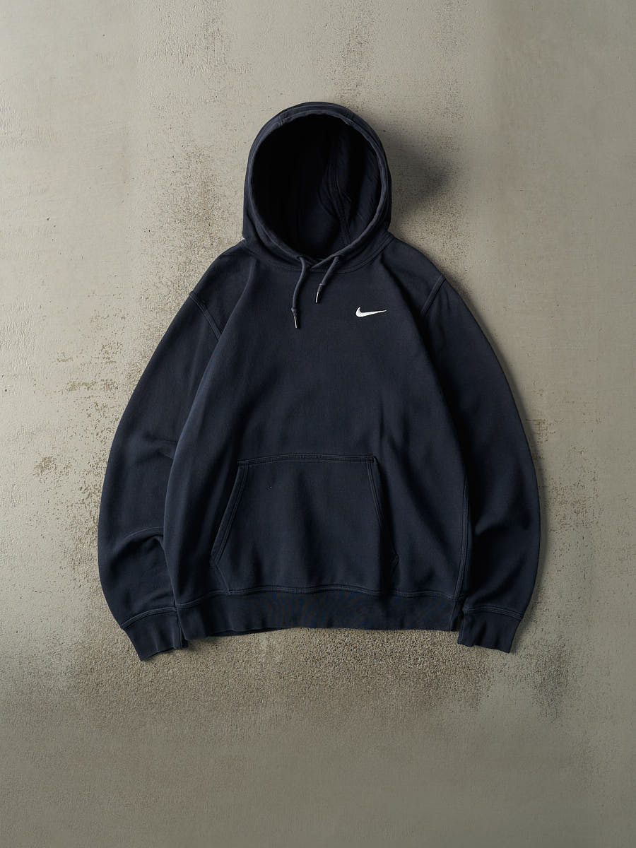 middle nike swoosh hoodie