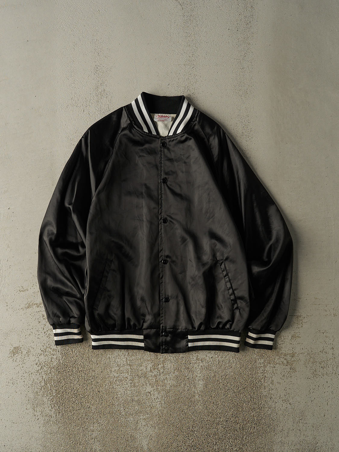 Vintage 80s Black Embroidered Satin Bomber Jacket (XL/XXL