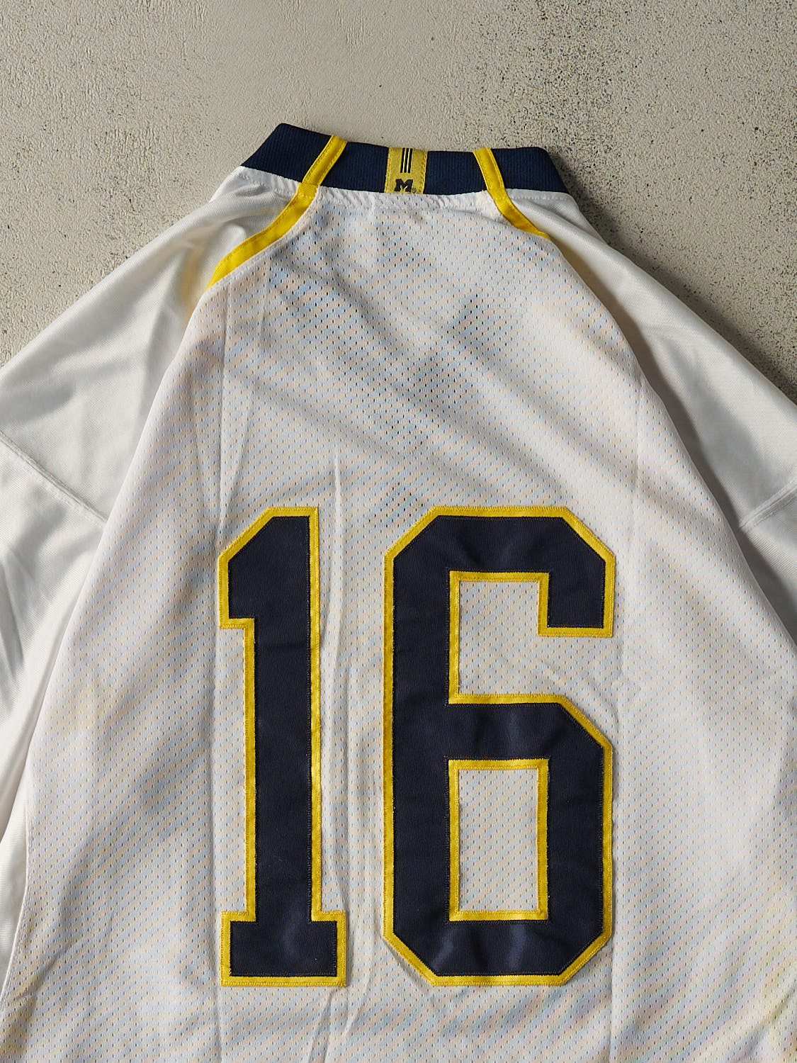 Vintage Y2K White University of Michigan Wolverines #16 Football Jersey (XXL/XXXL)