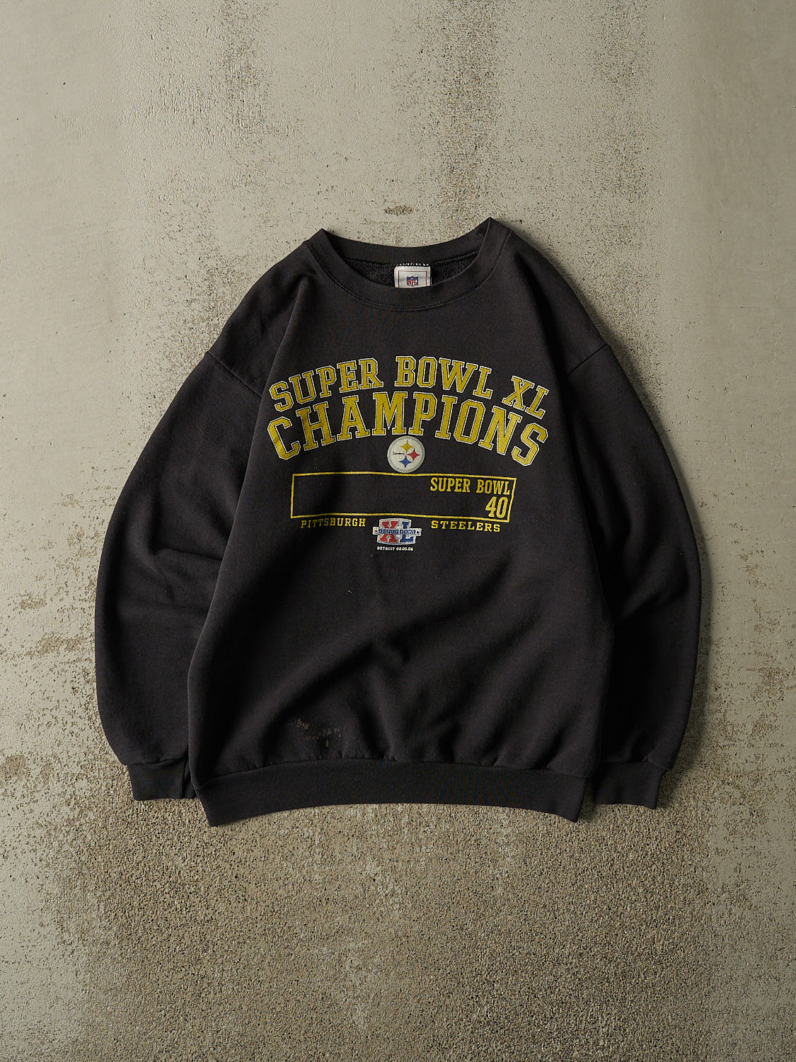 Vintage 06' Black Pittsburgh Steelers Superbowl XL Champions Crewneck (S)