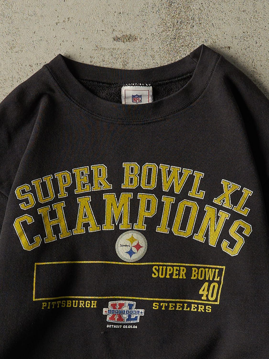 Vintage 06' Black Pittsburgh Steelers Superbowl XL Champions Crewneck (S)