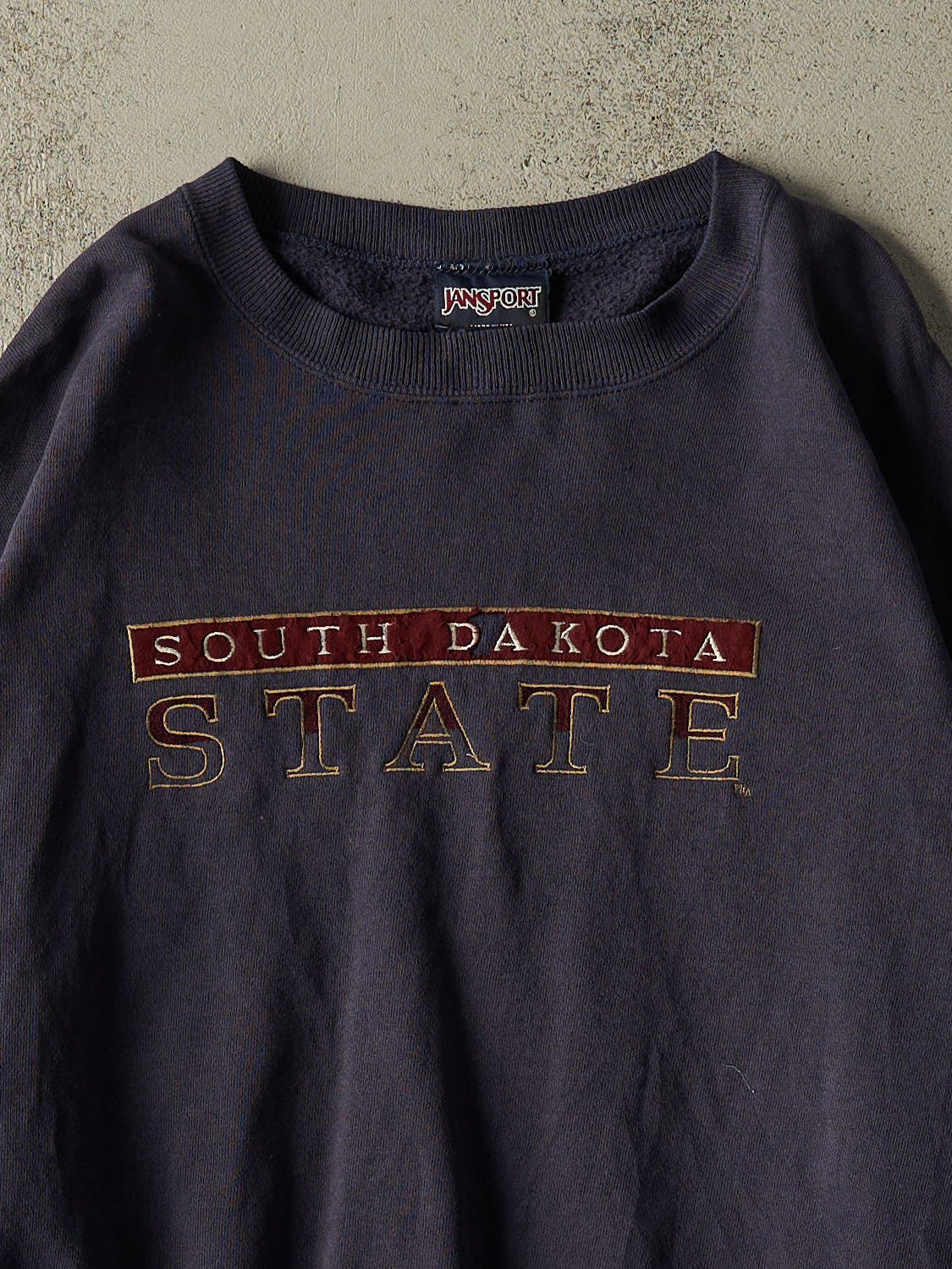 Vintage 90s Faded Navy South Dakota State University Embroidered Crewneck (XXL/XXXL)