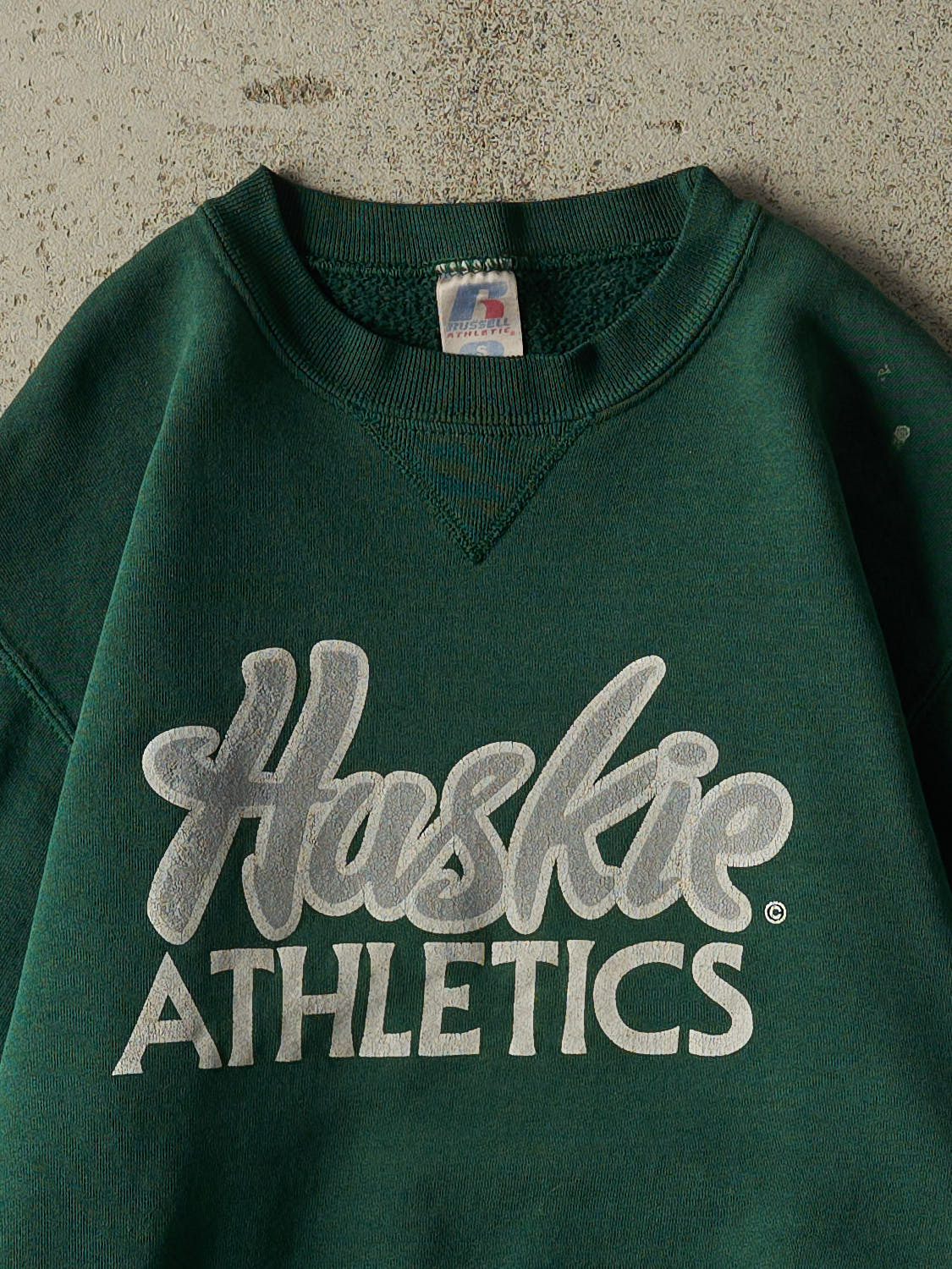 Vintage Y2K Green Russell Athletic Huskie Athletics Crewneck (XS)