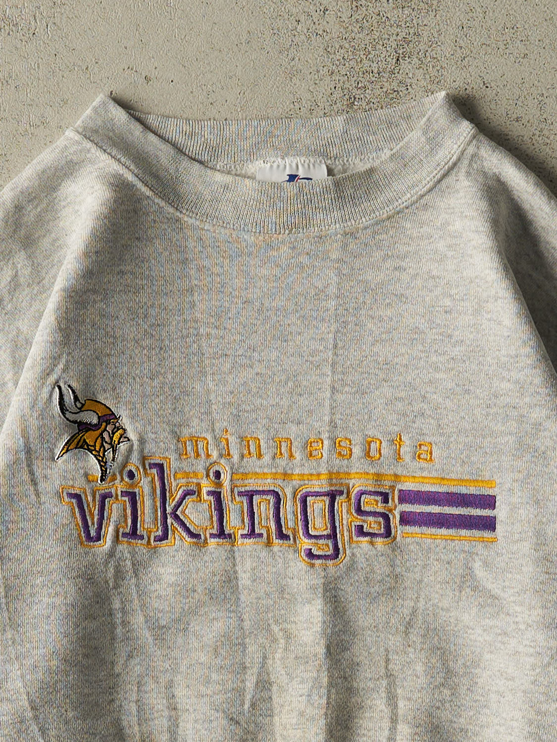 Vintage 90s Heather Grey Minnesota Vikings Embroidered Crewneck (M)