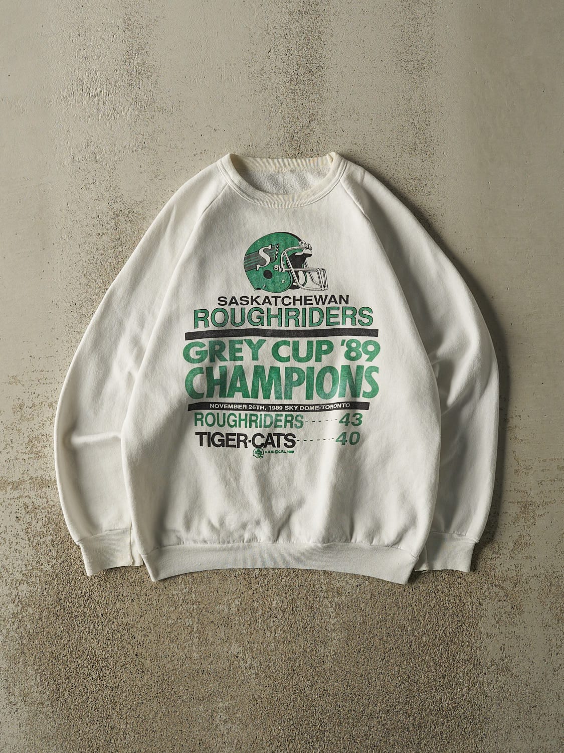 Vintage 89' White Saskatchewan Roughriders Grey Cup Champions Crewneck (S/M)