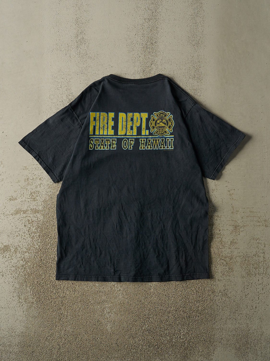Vintage 00' Faded Black Hawaii Fire Dept Tee (L/XL)