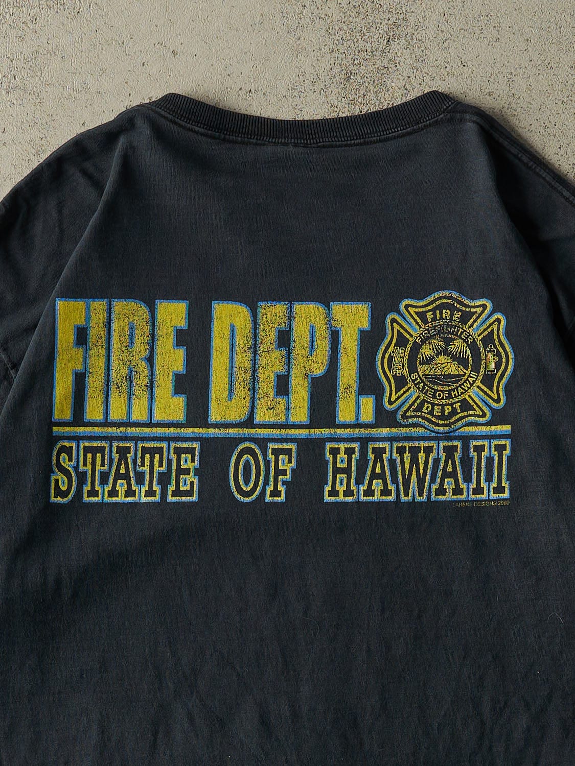 Vintage 00' Faded Black Hawaii Fire Dept Tee (L/XL)