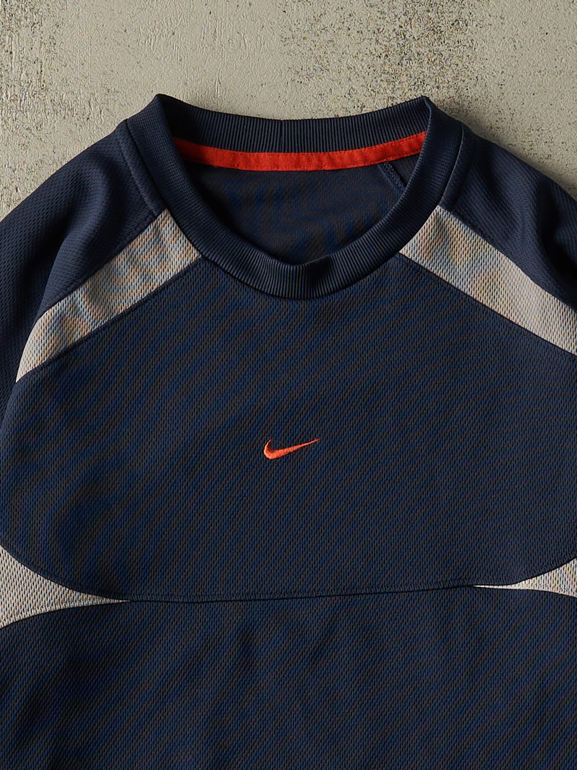 Vintage Y2K Navy Blue Nike Long Sleeve (L/XL)