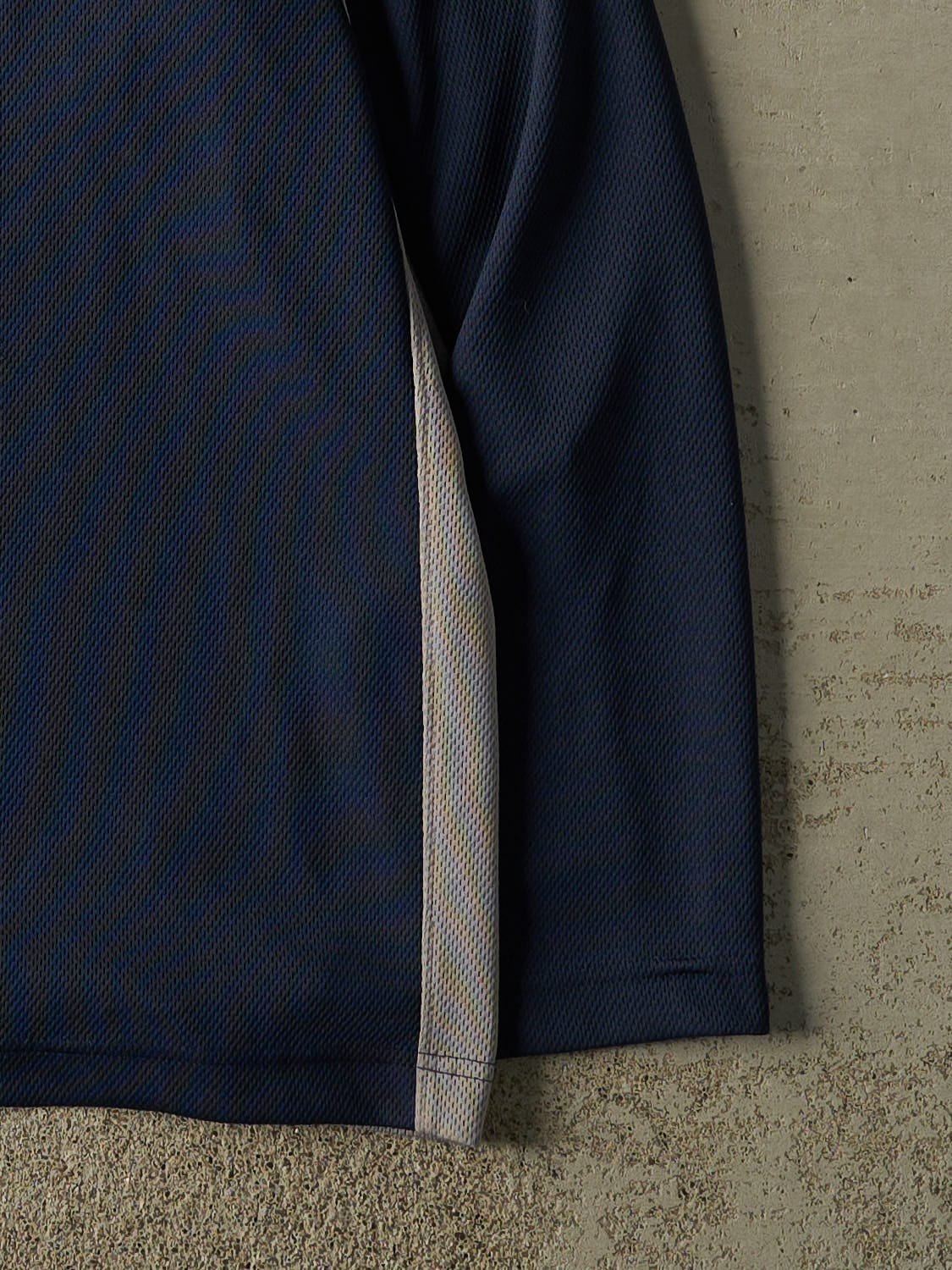 Vintage Y2K Navy Blue Nike Long Sleeve (L/XL)