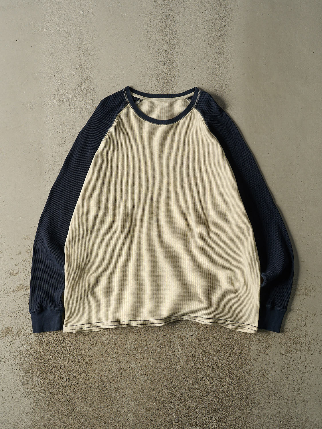 Vintage 90s Beige & Navy Raglan Thermal Long Sleeve (XL/XXL)