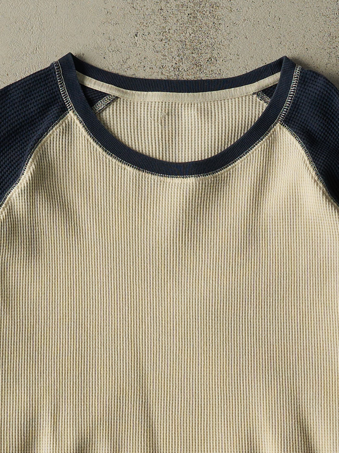 Vintage 90s Beige & Navy Raglan Thermal Long Sleeve (XL/XXL)