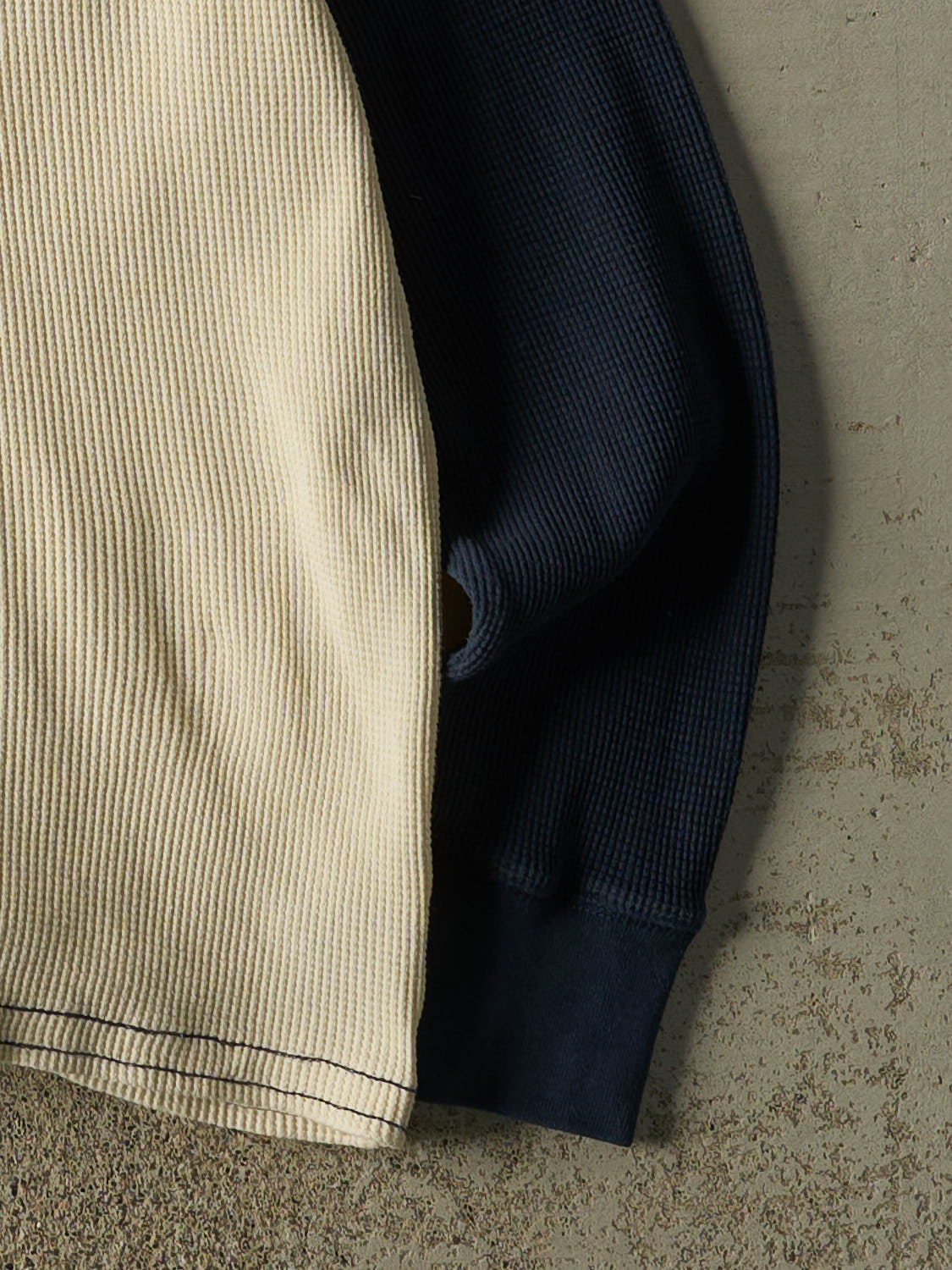 Vintage 90s Beige & Navy Raglan Thermal Long Sleeve (XL/XXL)