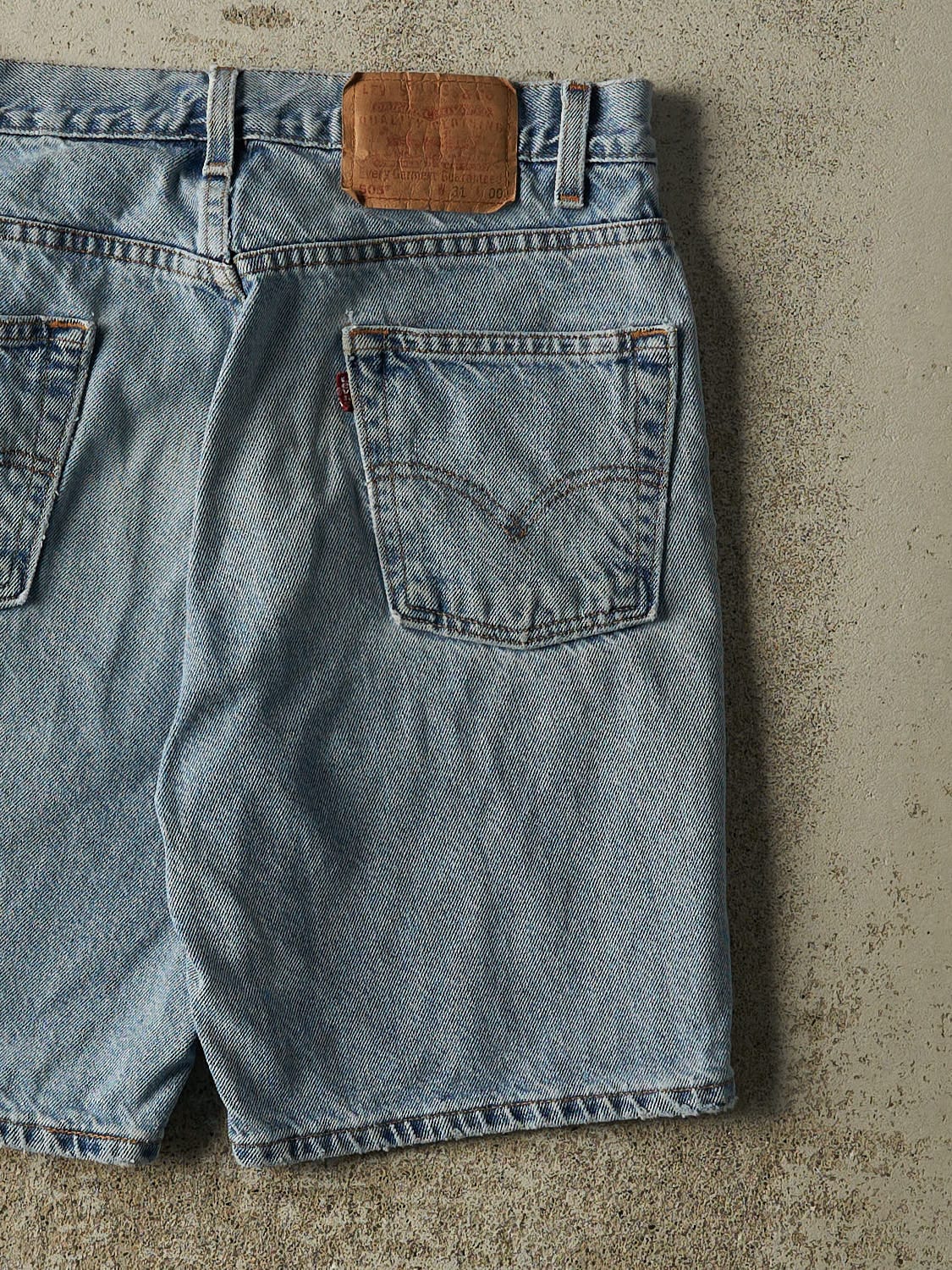 Vintage 90s Light Wash Levi's 505 Jean Shorts (29x9)