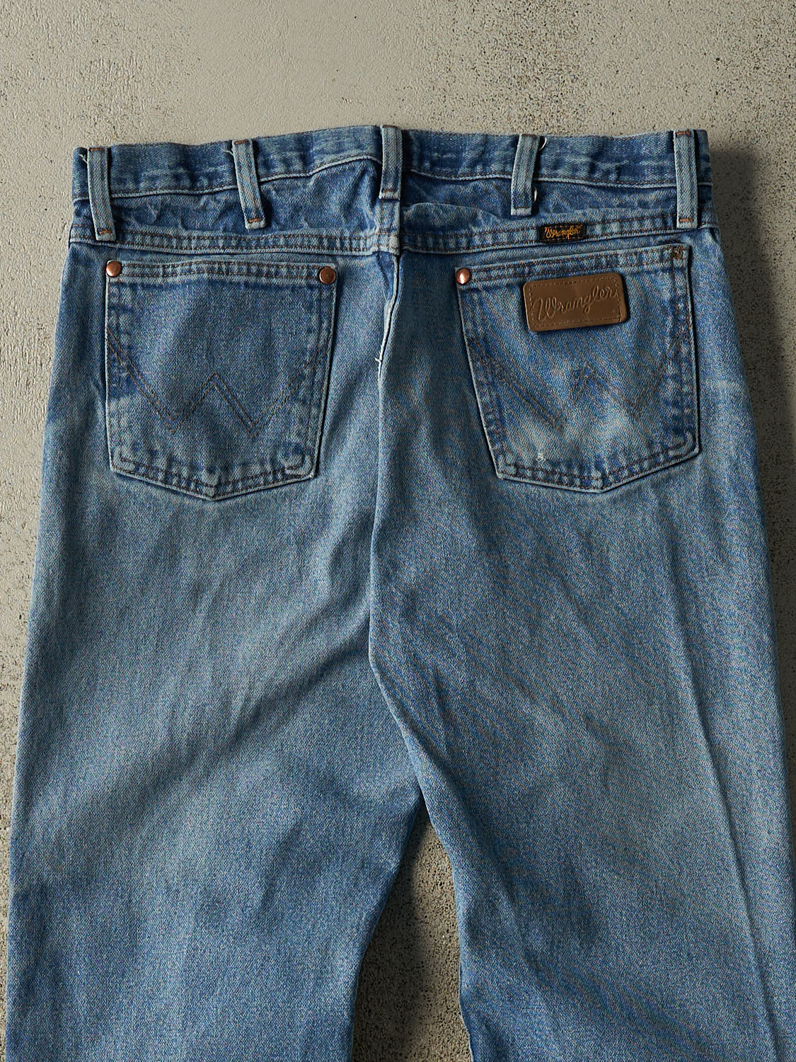 Vintage 80s Mid Wash Wrangler Jeans (32x30)