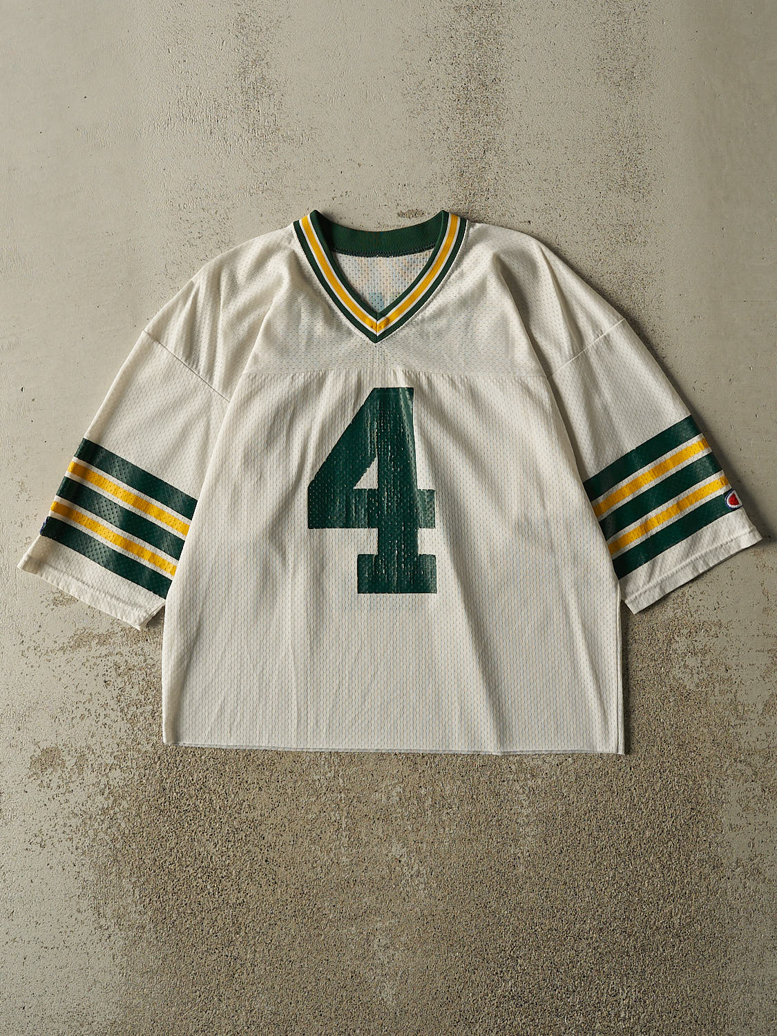 Vintage 90s White Green Bay Packers #4 Brett Favre Champion Football Jersey (S/M)