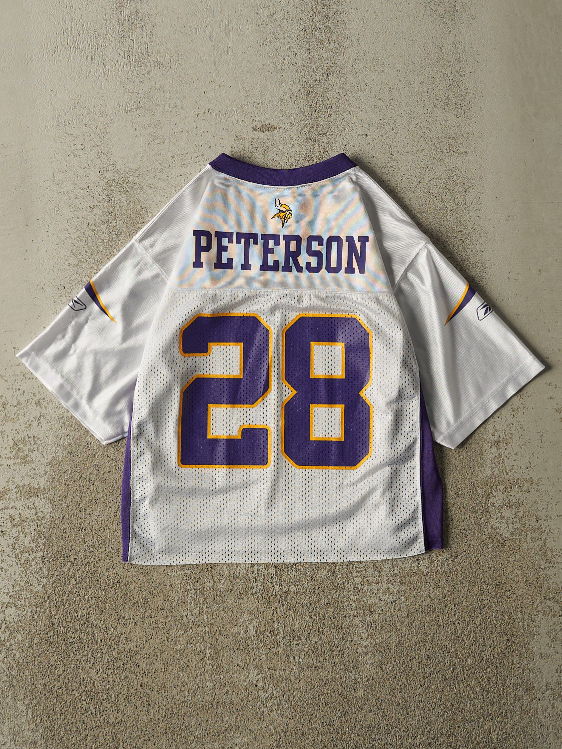 Vintage Y2K White Minnesota Vikings #28 Adrian Peterson Football Jersey (XXS/XS)