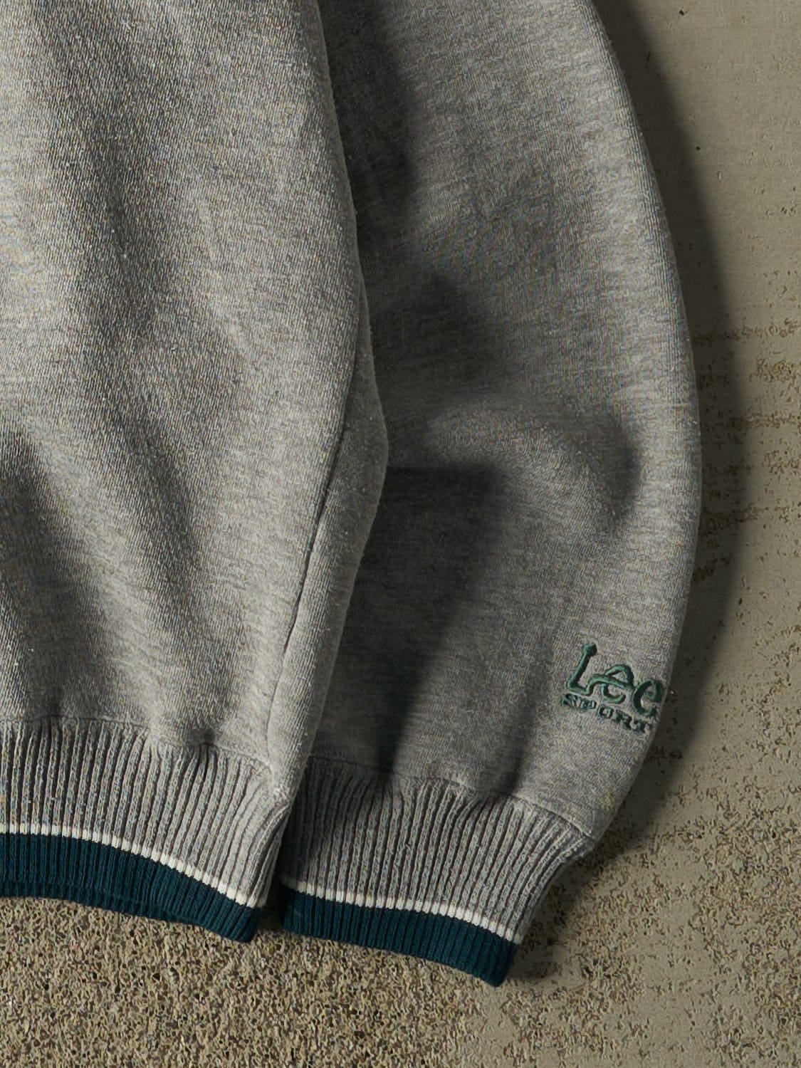 Vintage 90s Grey Philadelphia Eagles Embroidered Crewneck (XL)
