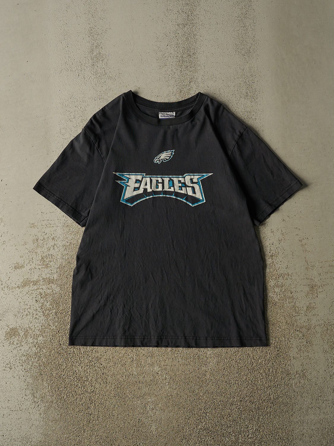 Vintage Y2K Black Philadelphia Eagles Tee (M/L)
