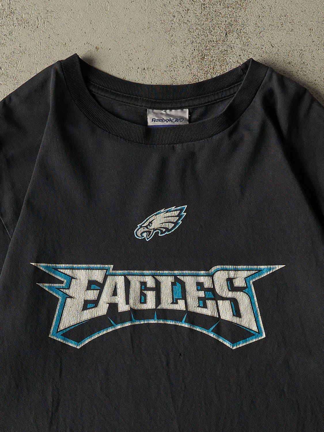 Vintage Y2K Black Philadelphia Eagles Tee (M/L)