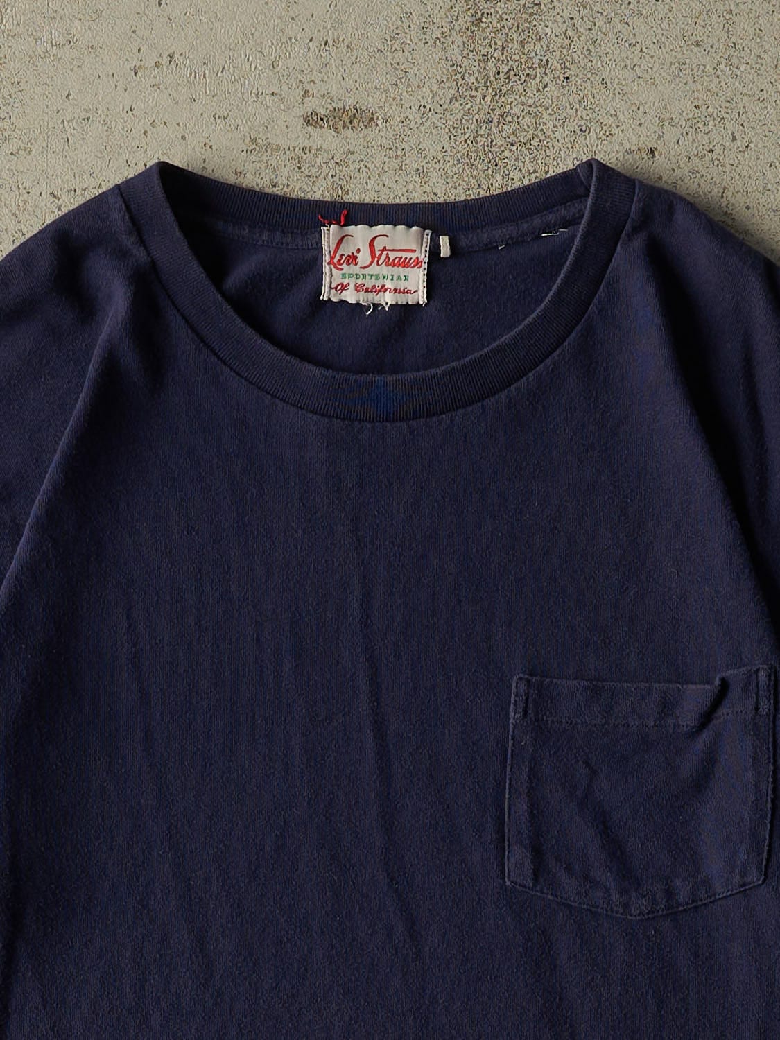 Vintage 80s Navy Blue Levi's Single Stitch Pocket Tee (M/L)