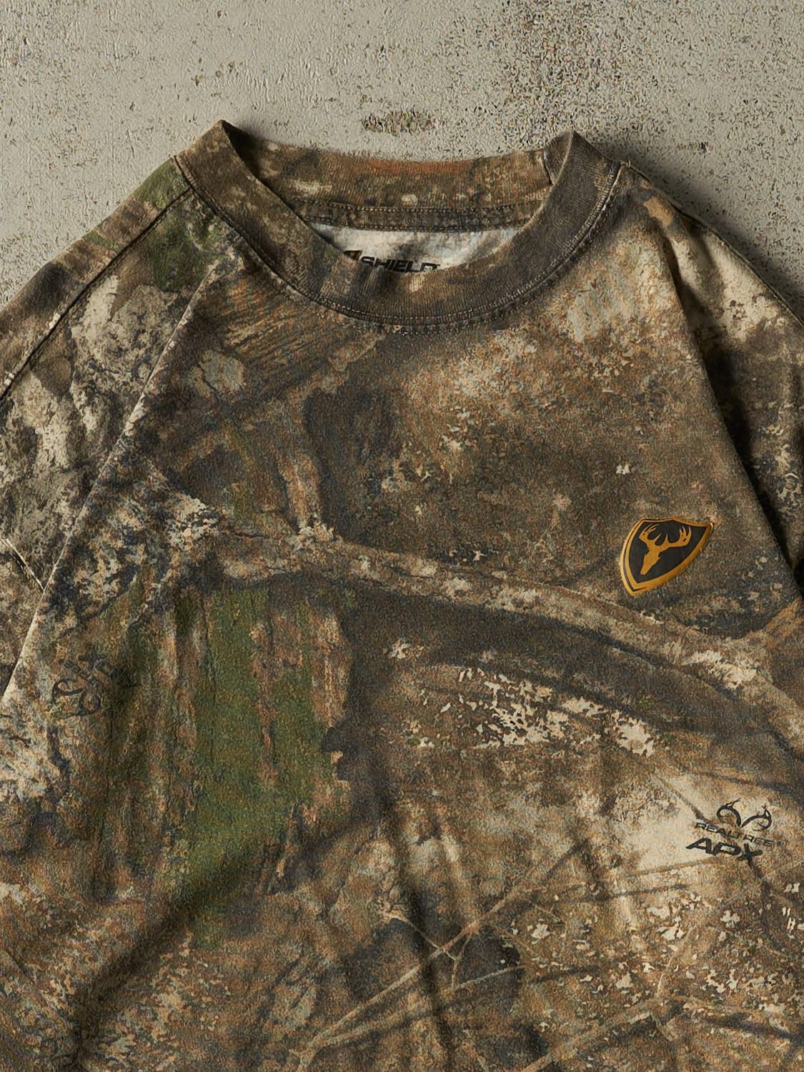 Vintage Y2K Camo Realtree x Shield Long Sleeve (L/XL)