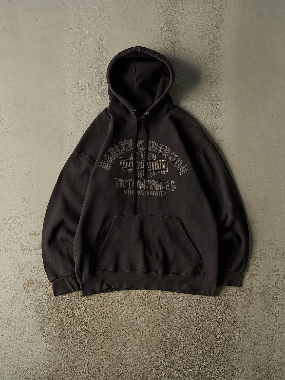 Vintage 17' Faded Black Harley Davidson Yellowknife Canada Hoodie (L/XL)