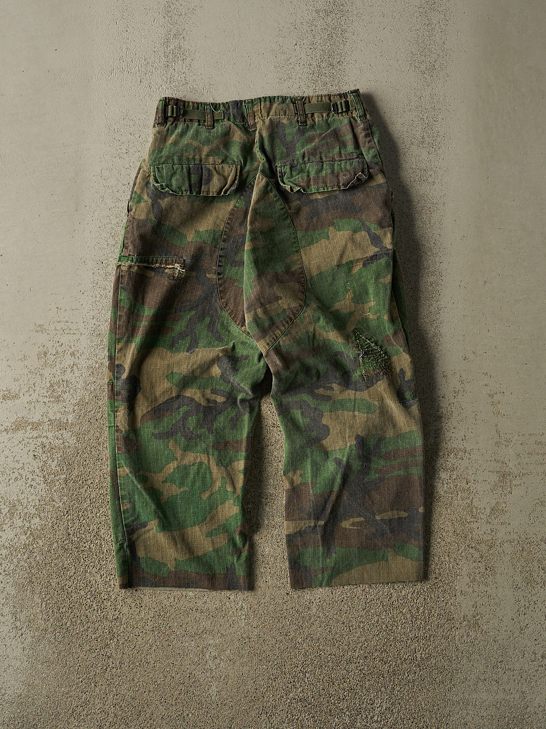 Vintage 90s Camo Army 3/4 Pant (28x22.5)