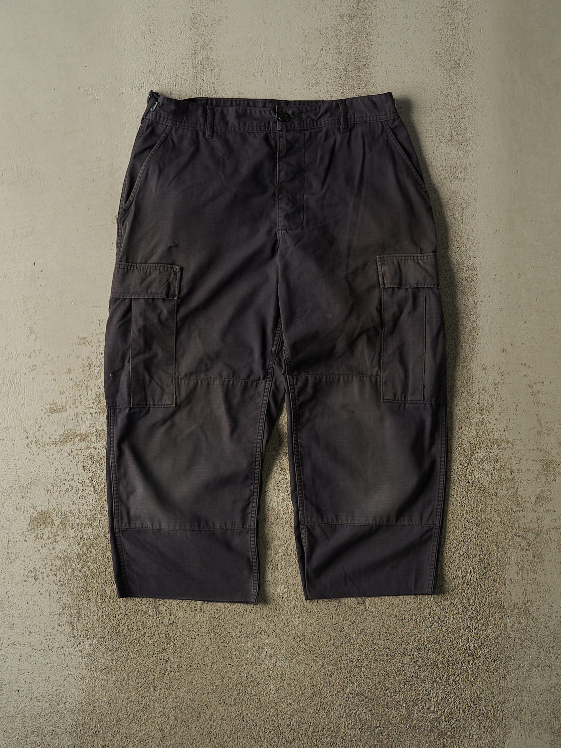 Vintage Y2K Black Military Cargo 3/4 Pant (32x23)