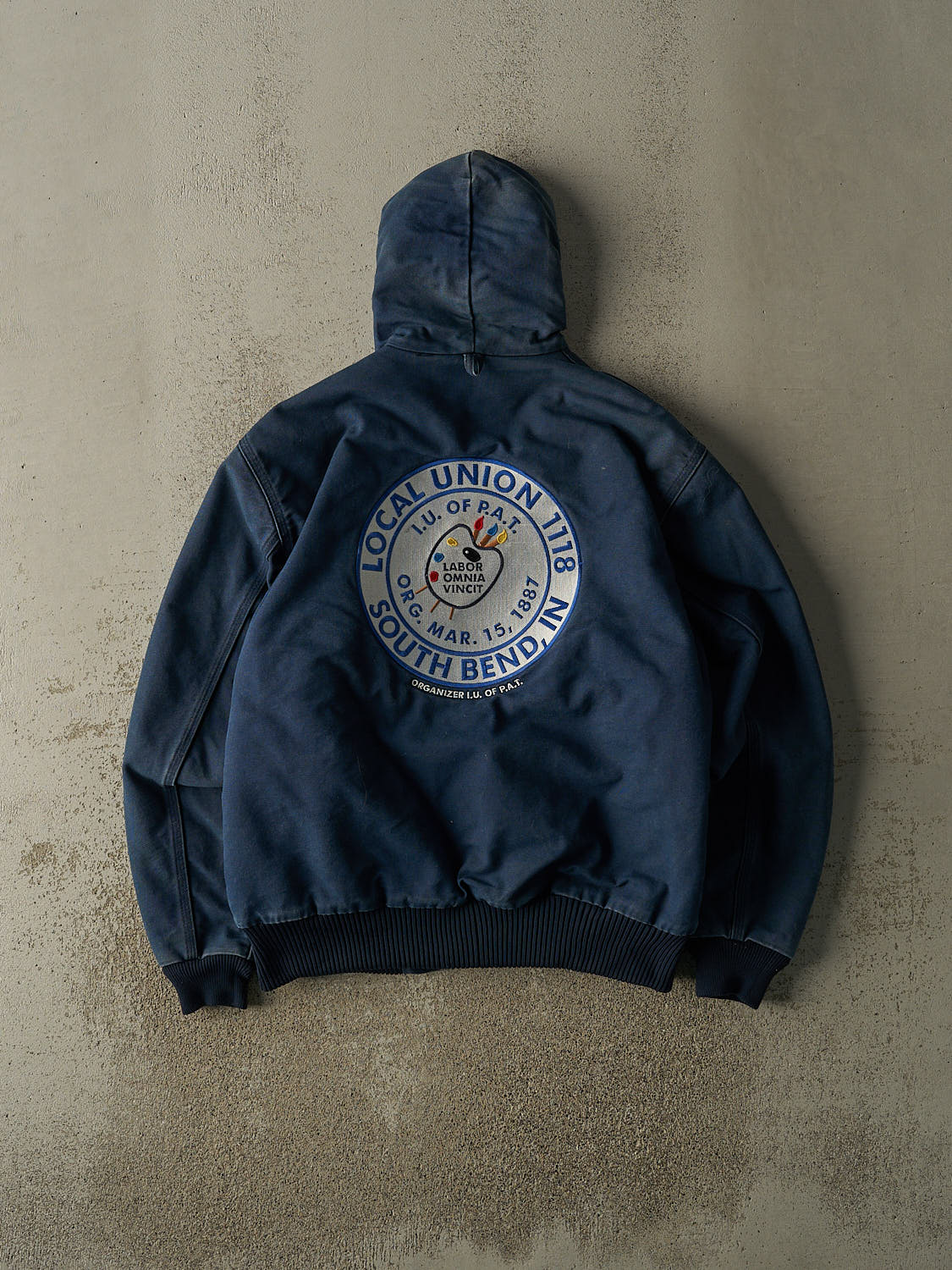 Vintage Y2K Sun Faded Navy Carhartt Embroidered Hooded Active Jacket (S/M)