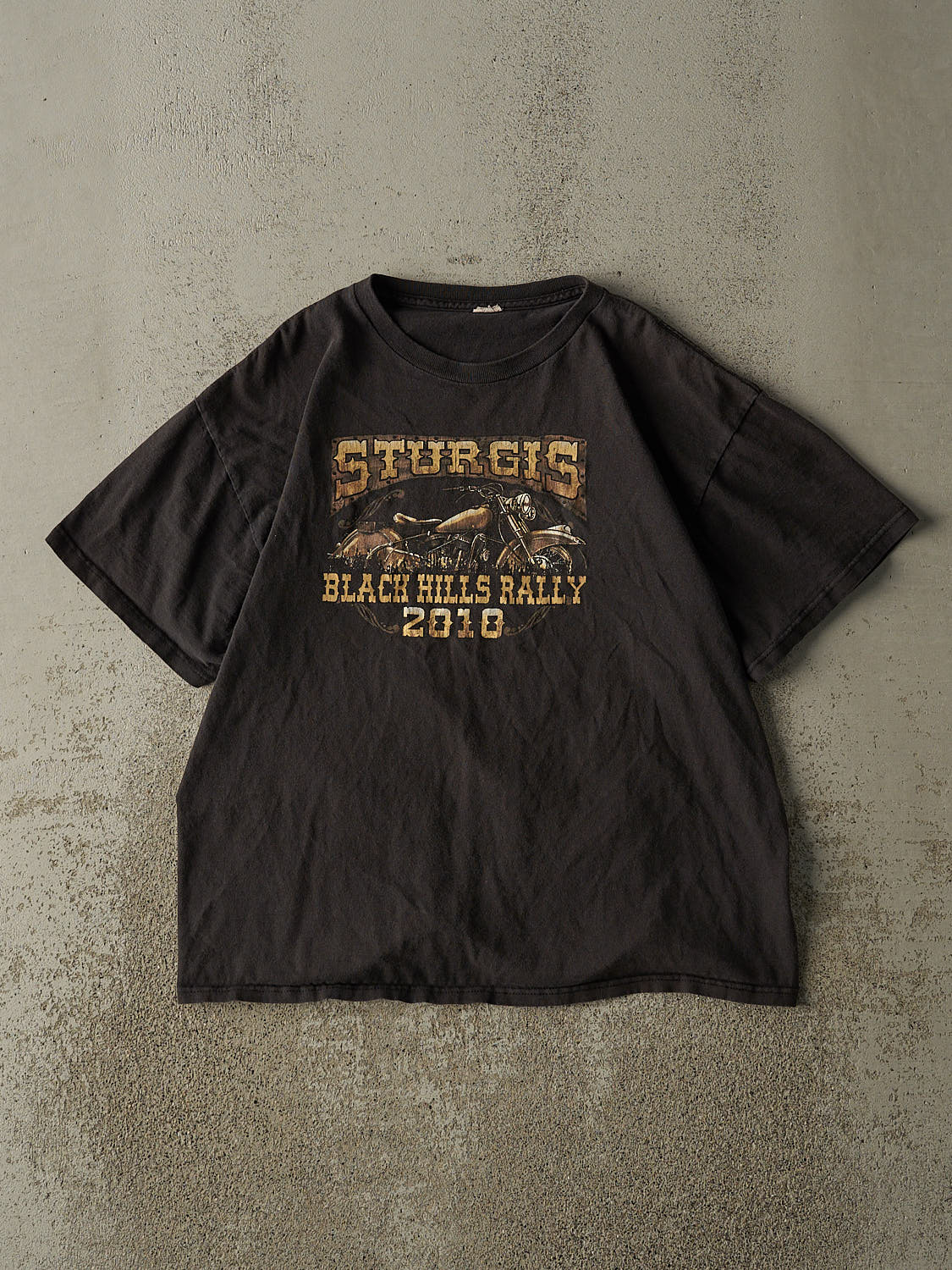 Vintage 10' Faded Black Sturgis Black Hills Rally Tee (M)