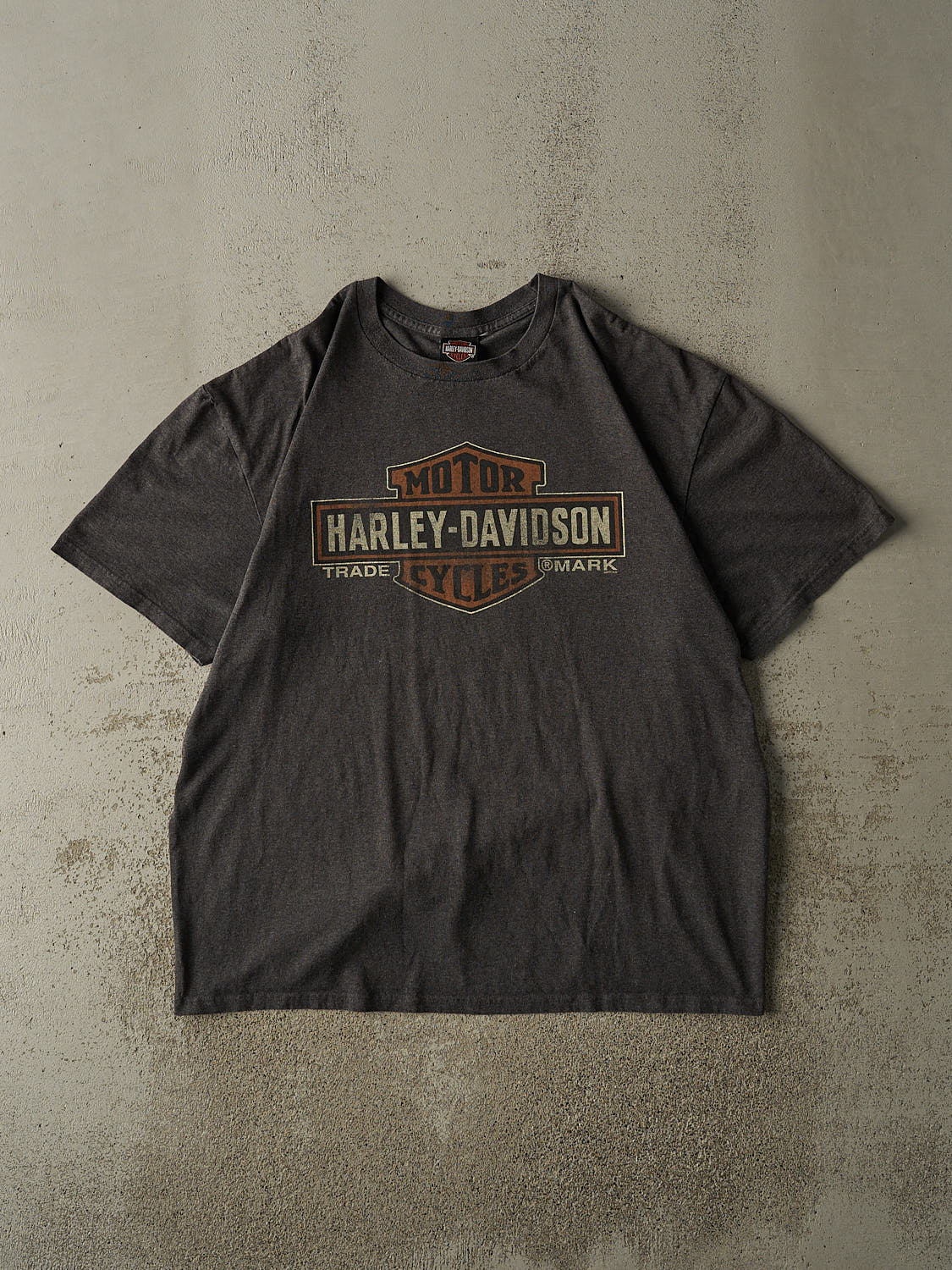 Vintage 11' Charcoal Grey Harley Davidson Chattanooga TN Tee (XL/XXL)