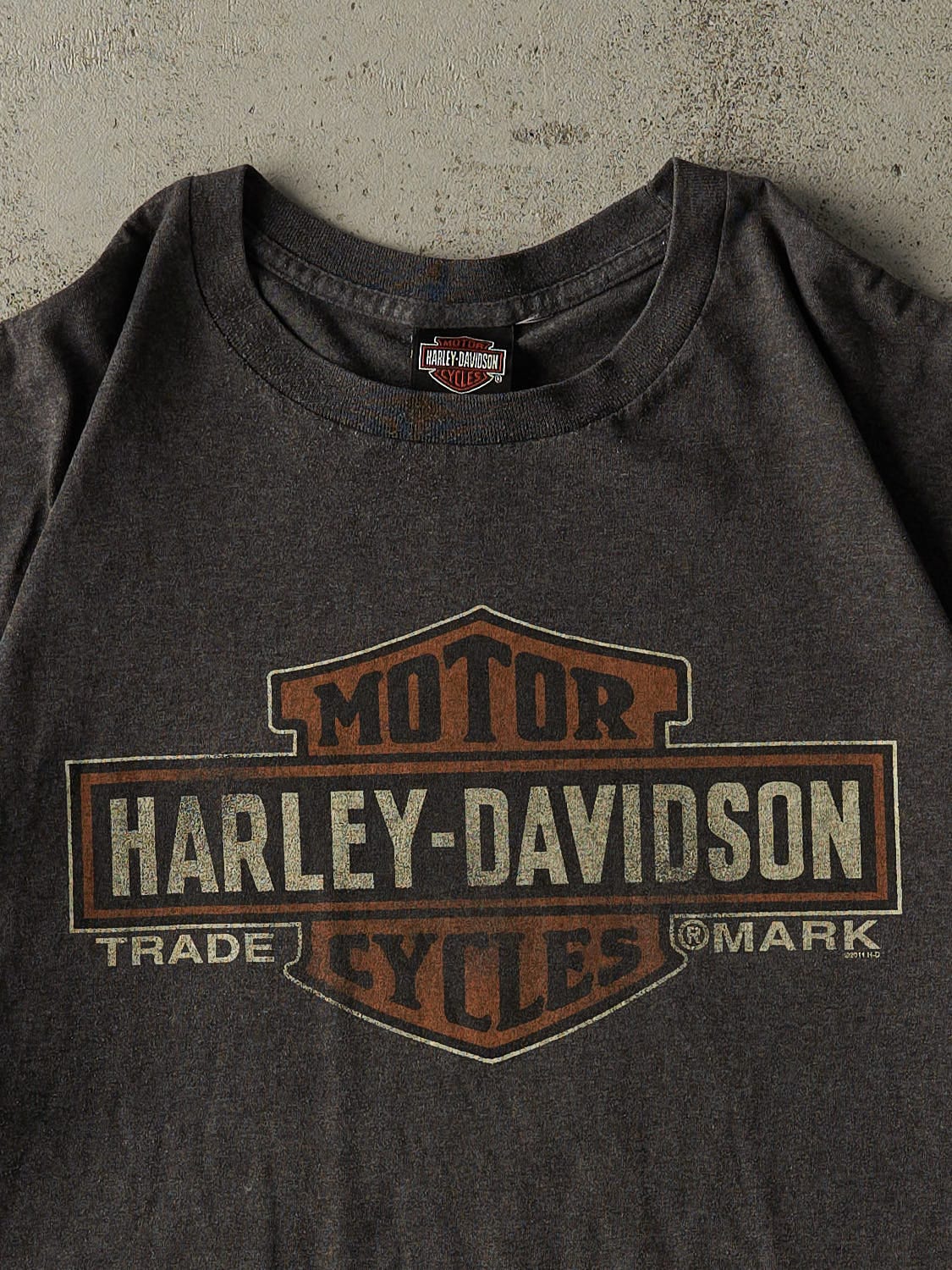 Vintage 11' Charcoal Grey Harley Davidson Chattanooga TN Tee (XL/XXL)