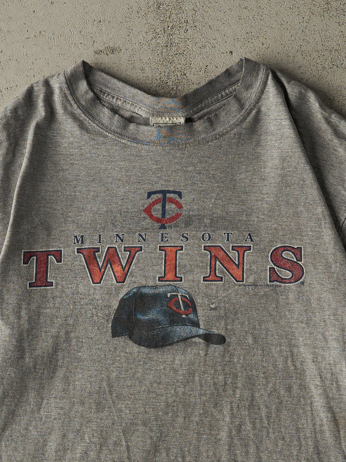 Vintage 06' Grey Minnesota Twins Tee (L)