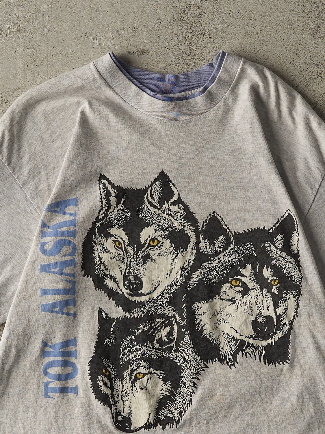 Vintage 90s Heather Grey Alaska Wolves Tee (L/XL)