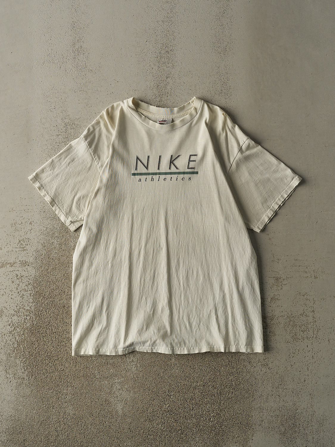 Vintage 90s Beige Nike Athletics Tee (L/XL)