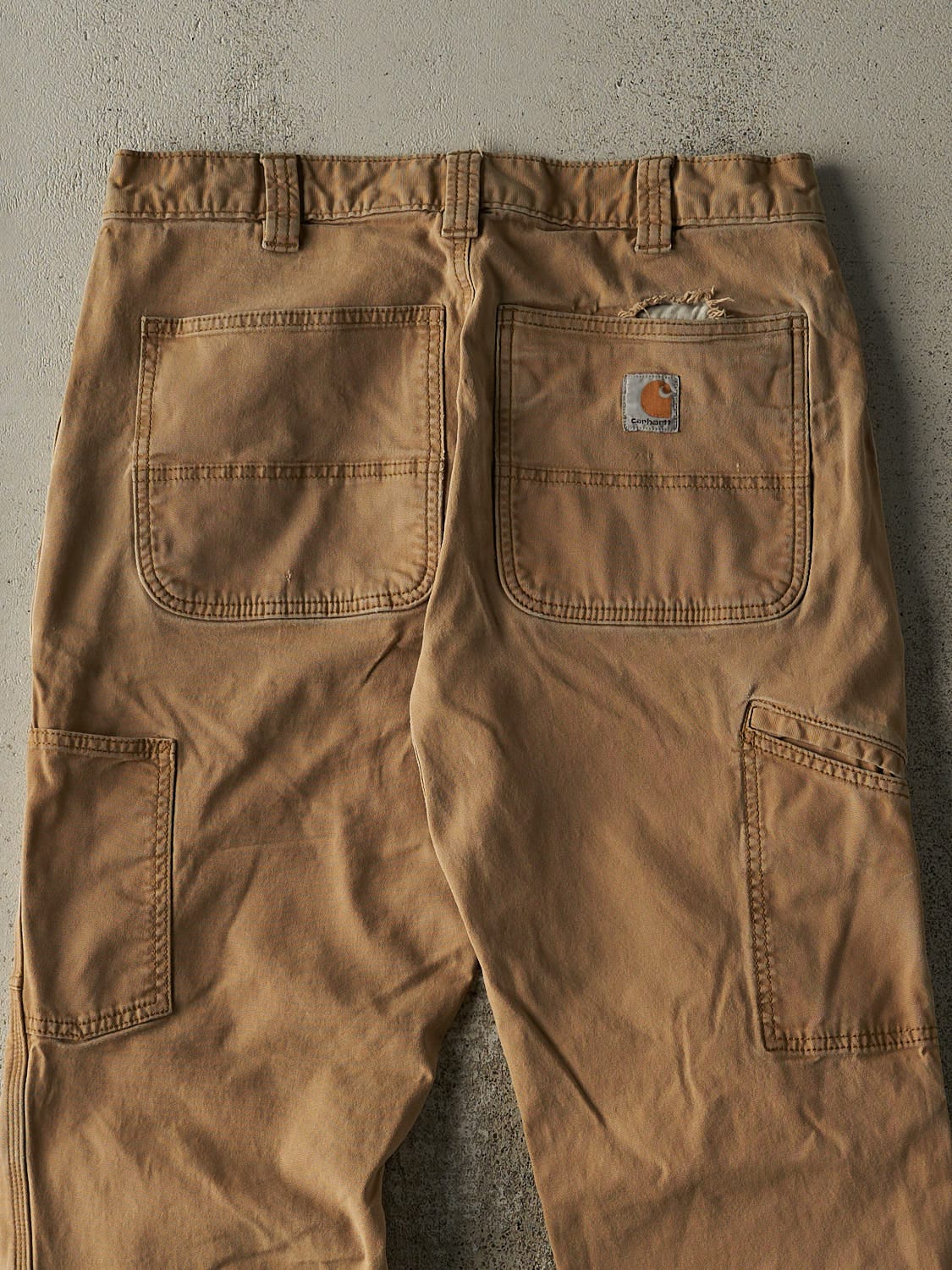 Vintage Y2K Beige Carhartt Double Knee Work Pants (32x31)