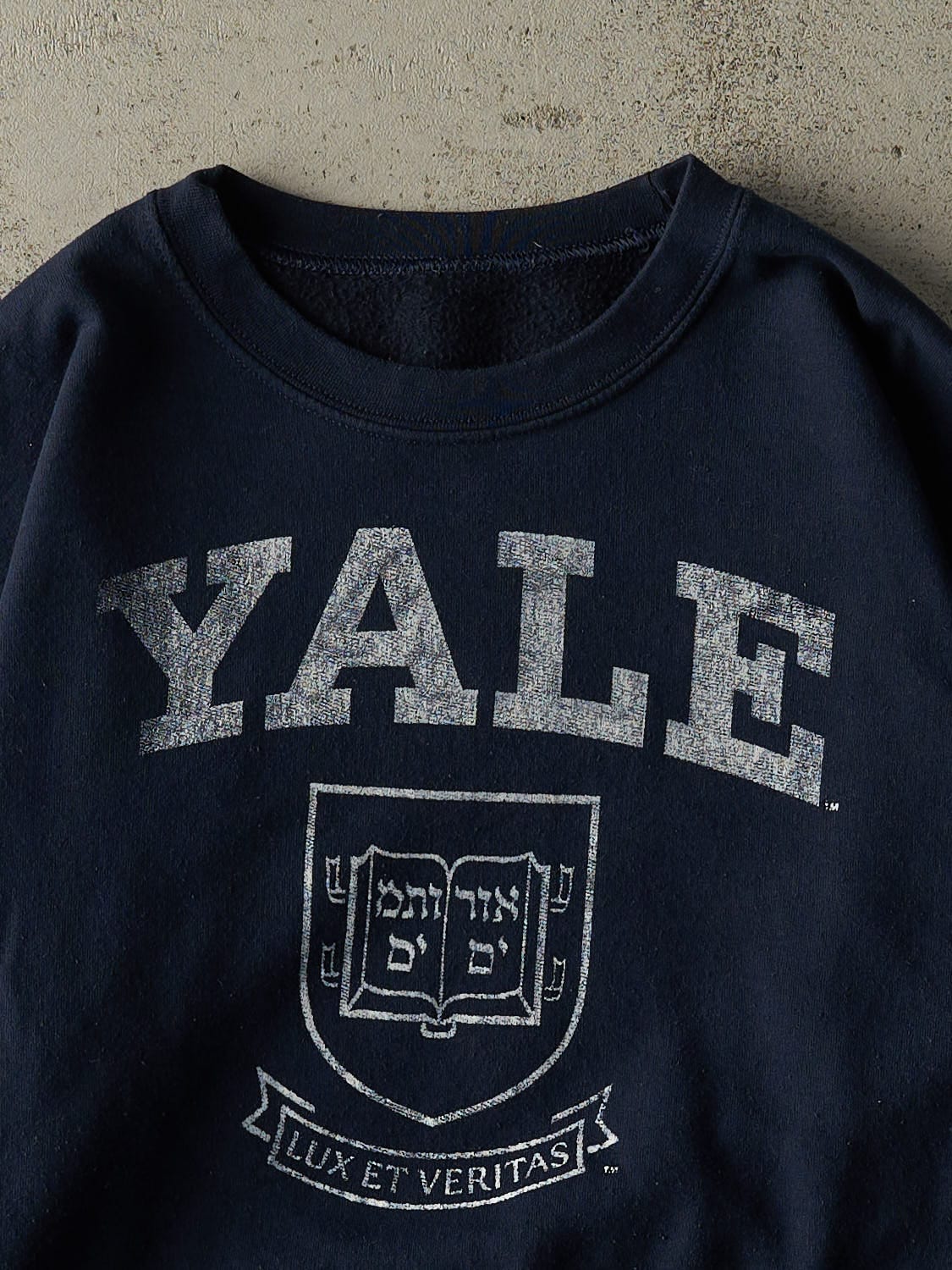 Vintage Y2K Navy Blue Yale University Crewneck (L)