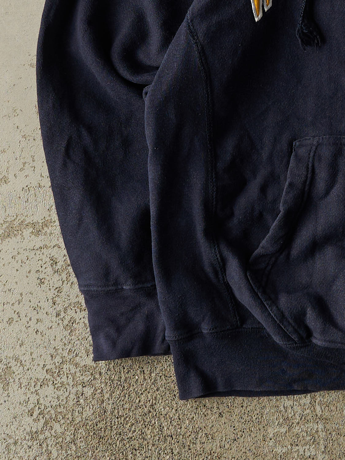 Vintage Y2K Navy Blue West Virginia University Hoodie (XS/S)