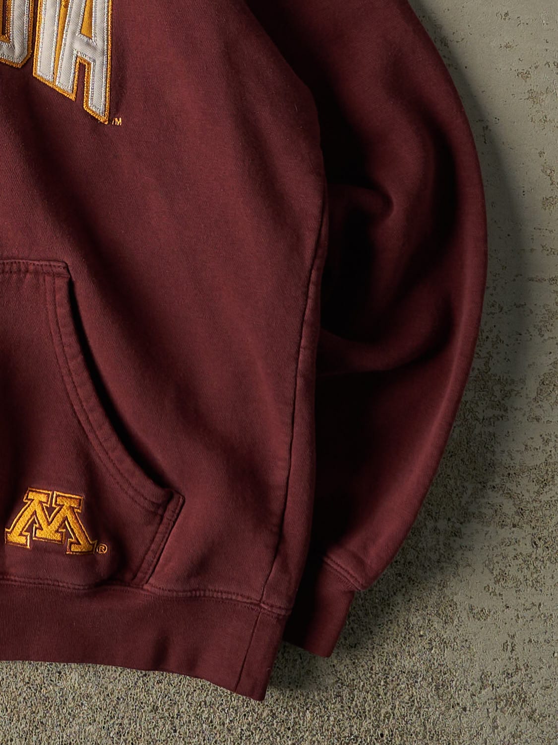 Vintage Y2K Burgundy Champion University of Minnesota Hoodie (S/M)