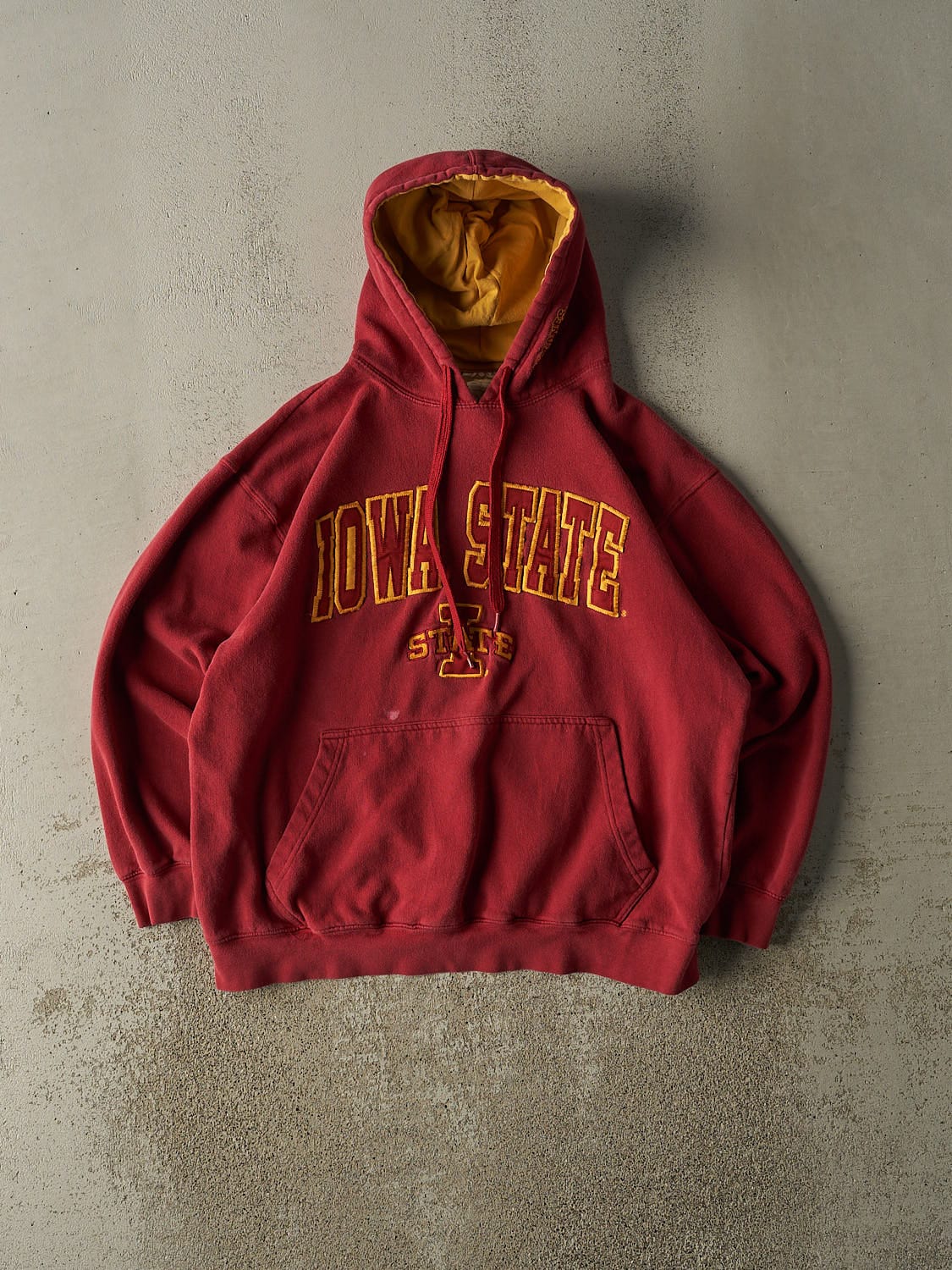 Vintage Y2K Red Iowa State University Embroidered Hoodie (M)
