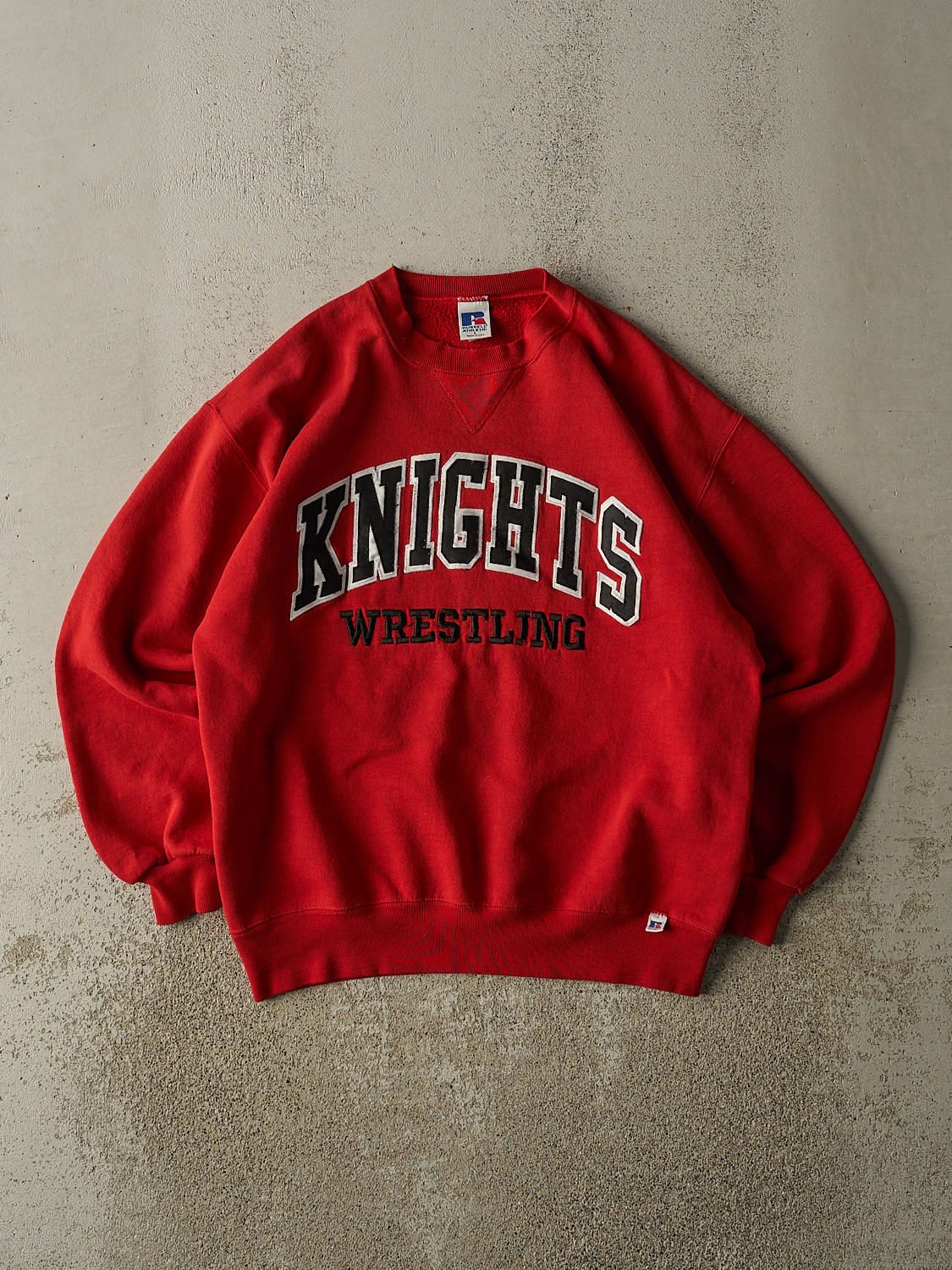 Vintage 90s Red Russell Athletic Knights Wrestling Crewneck (M)