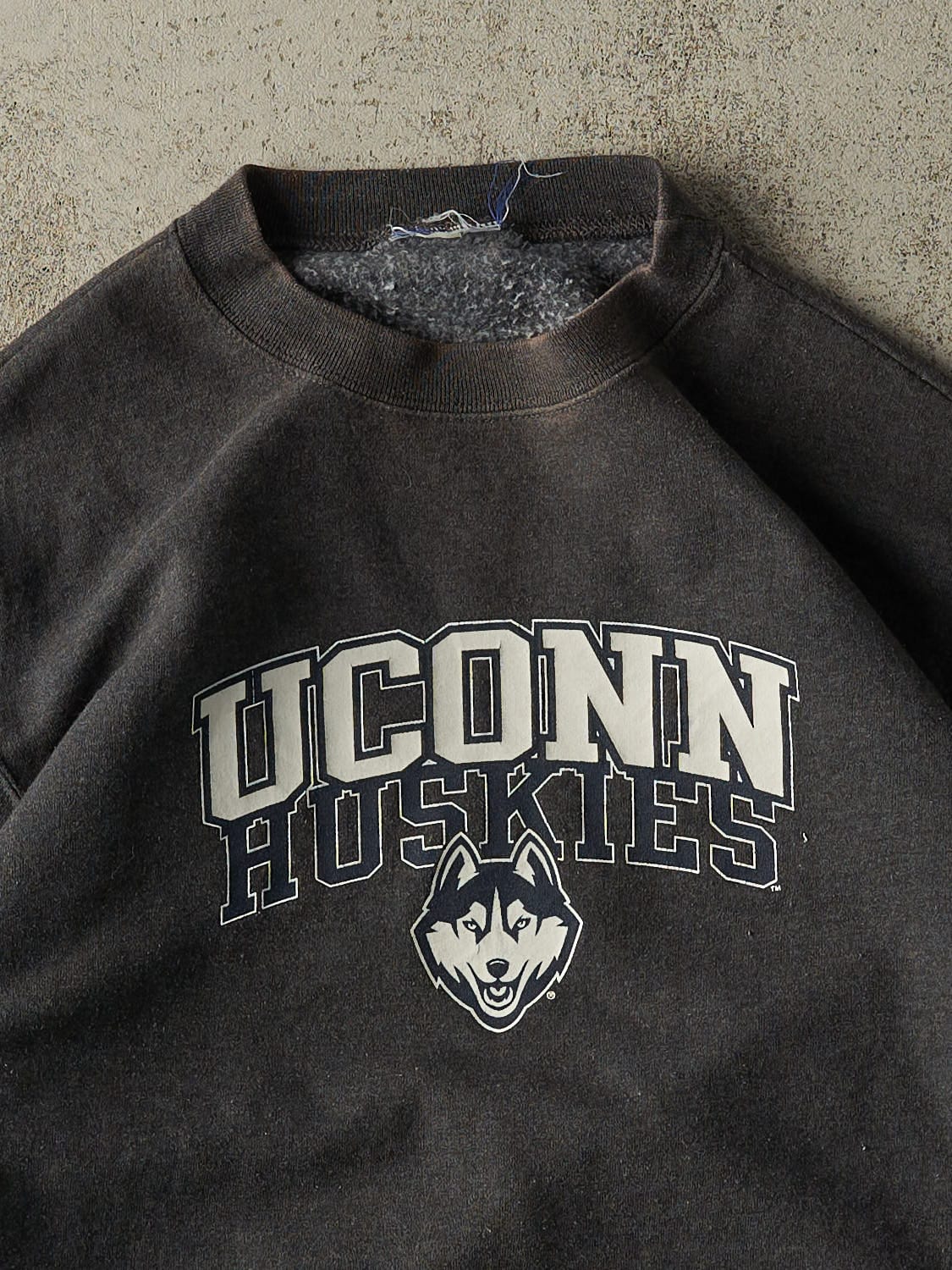 Vintage Y2K Charcoal Grey Champion University of Connecticut Huskies Crewneck (S/M)