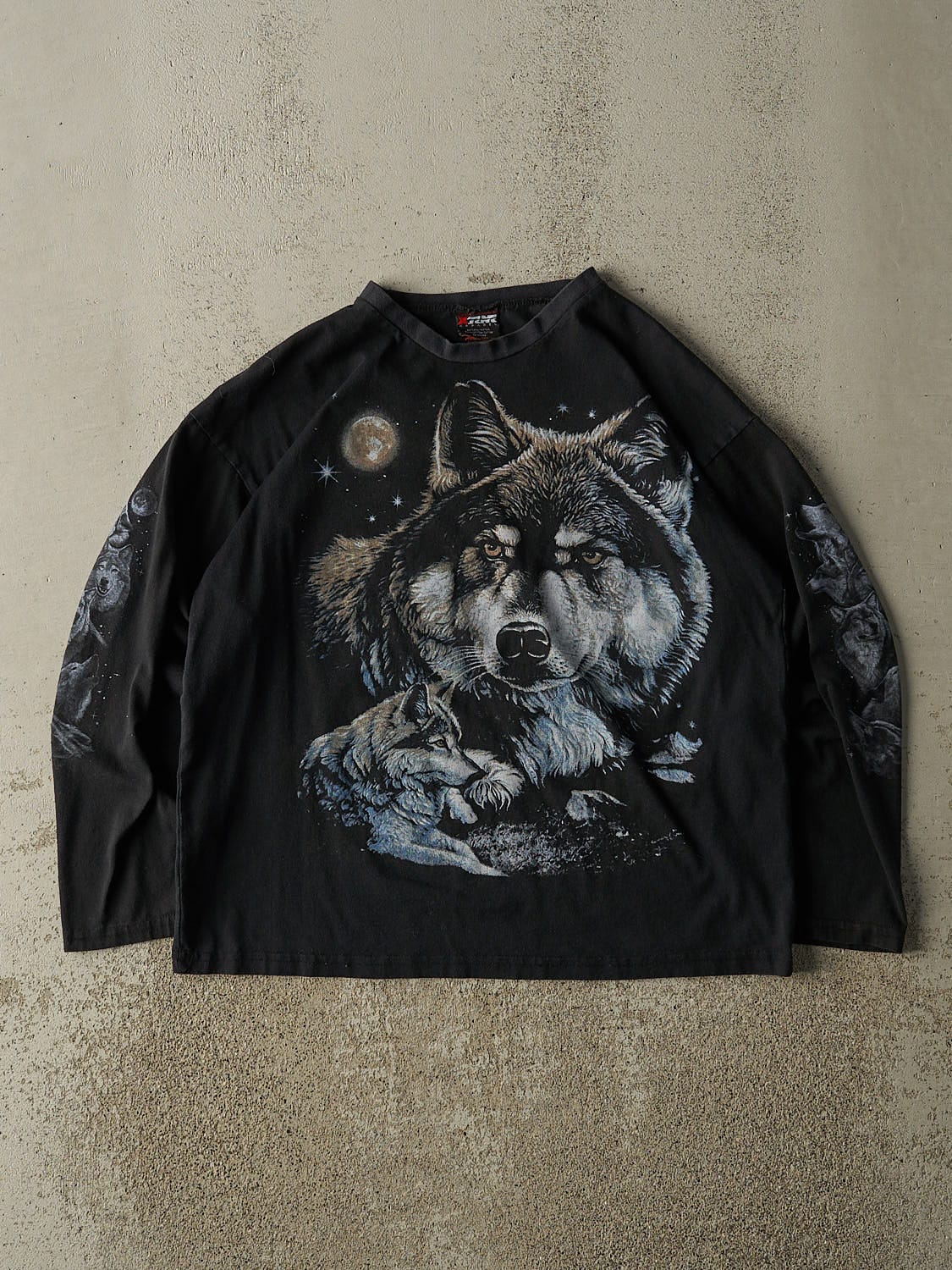 Vintage 90s Black Wolf Long Sleeve (S/M)