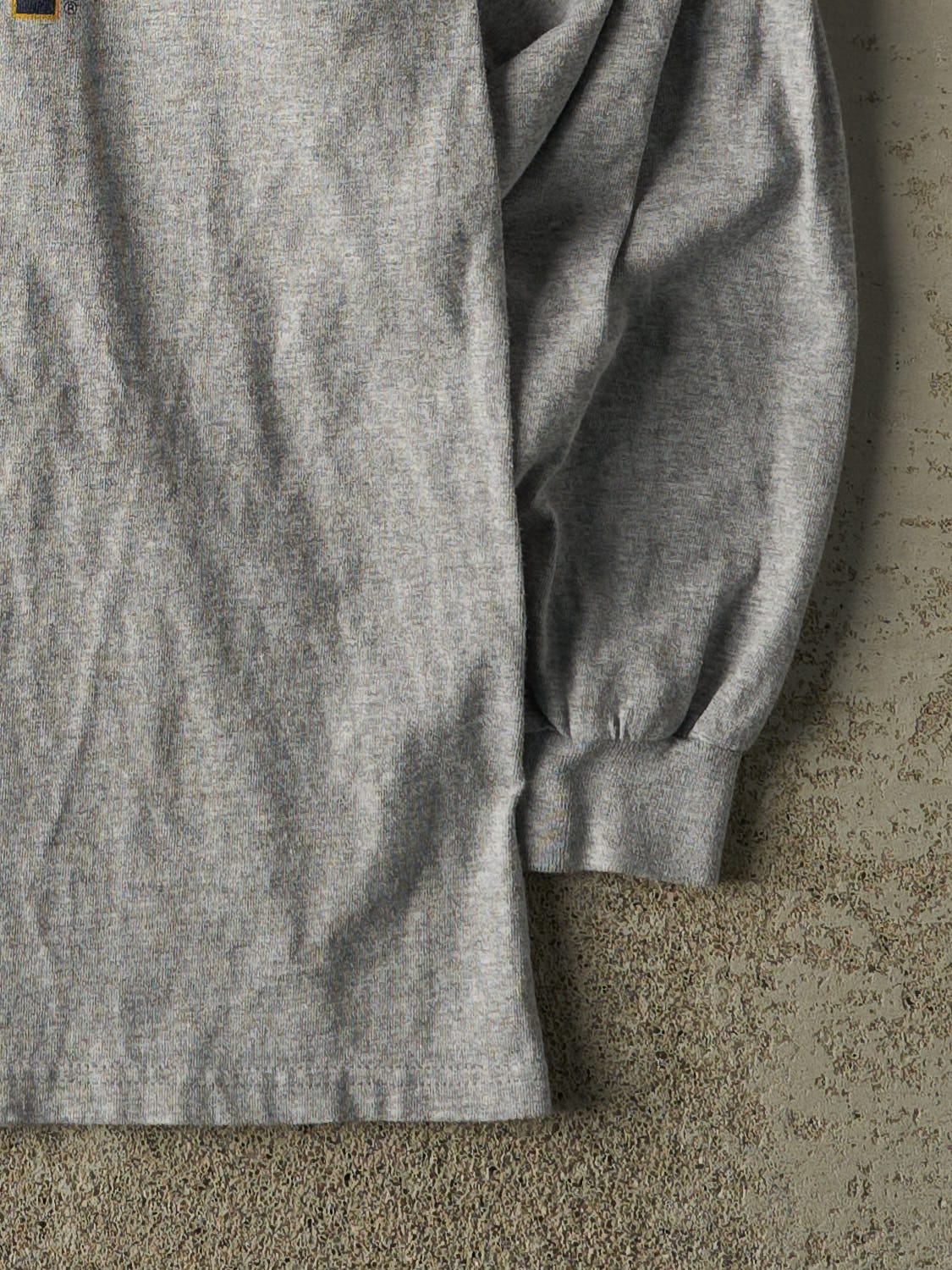 Vintage Y2K Grey West Virginia University Long Sleeve (L/XL)
