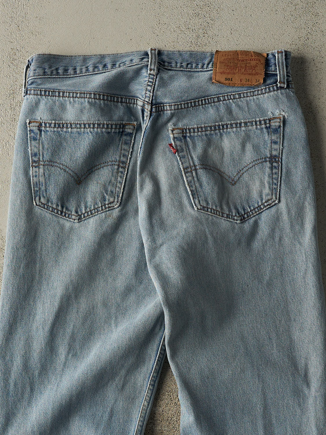 Vintage 90s Light Wash Levi's 501 Jeans (31x25.5)