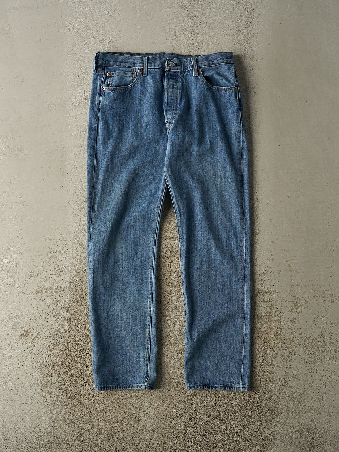Vintage Y2K Mid Wash Levi's 501 Jeans (34x31.5)