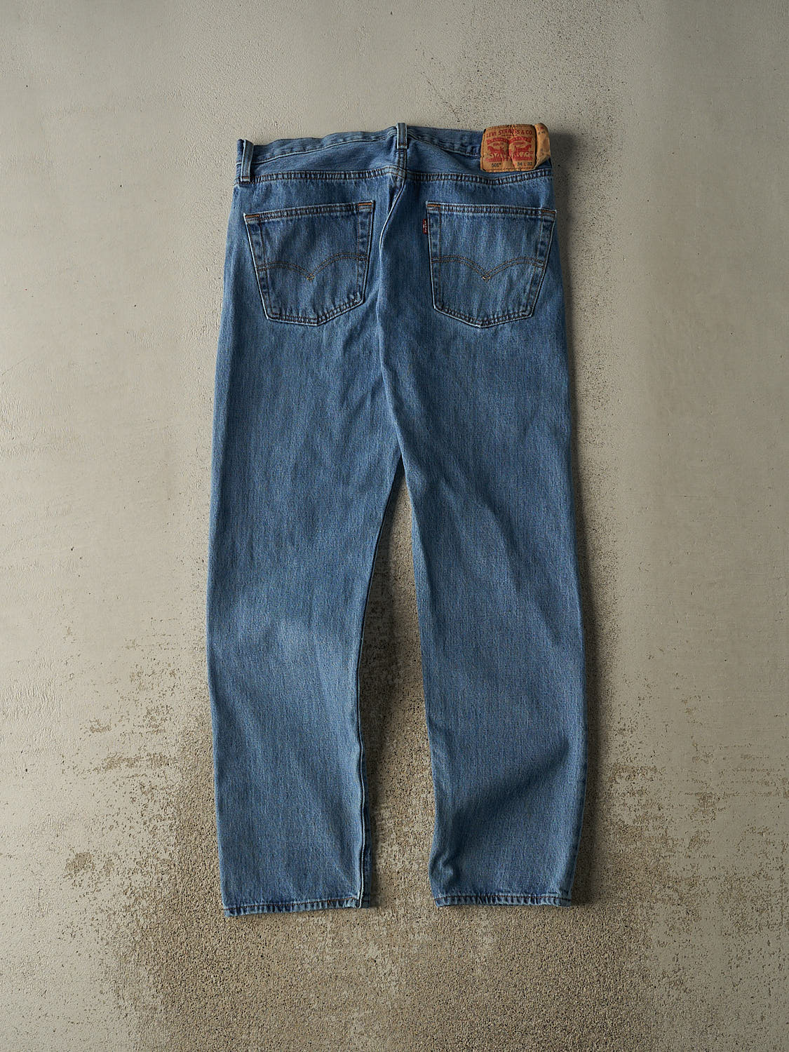Vintage Y2K Mid Wash Levi's 501 Jeans (34x31.5)