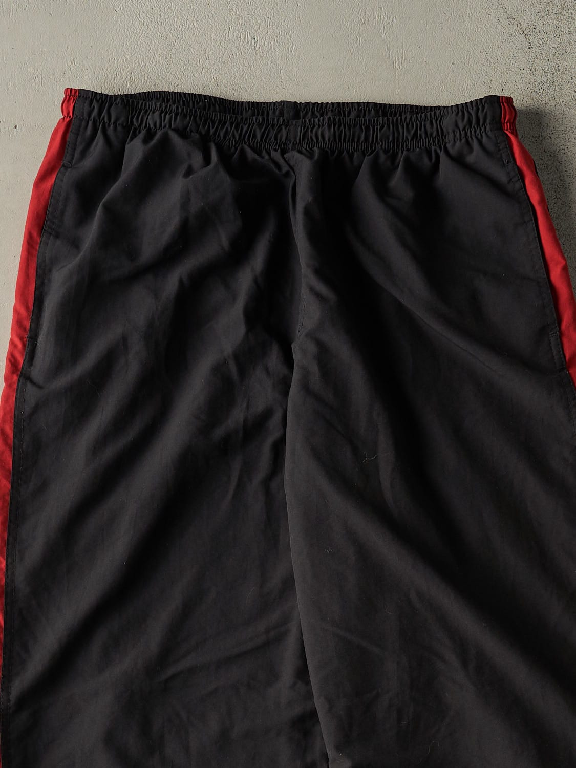 Vintage Y2K Black Nike Track Pants (32x28.5)