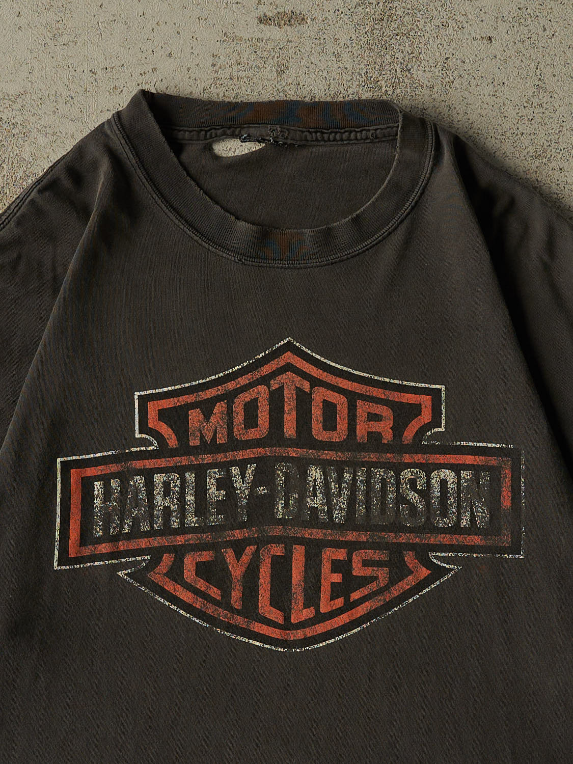 Vintage 01' Sun Faded Black Harley Davidson Ocean City Maryland Tee (L)