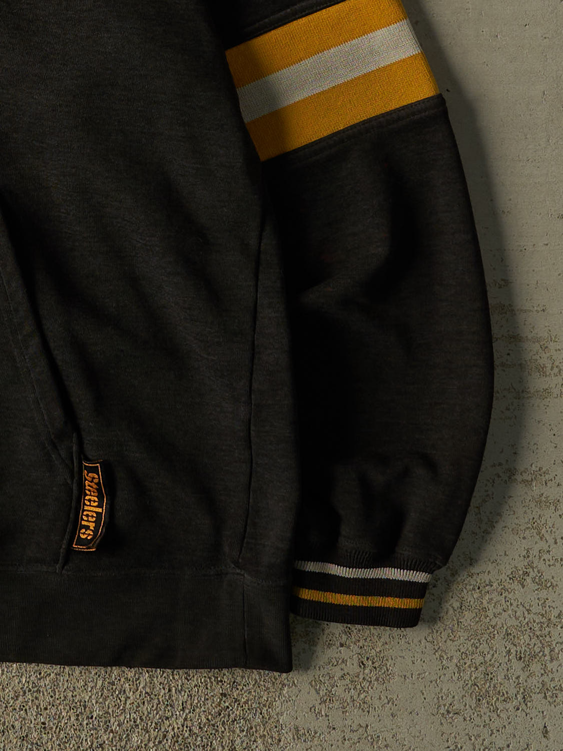Vintage Y2K Sun Faded Black Pittsburgh Steelers Embroidered Hoodie (M/L)